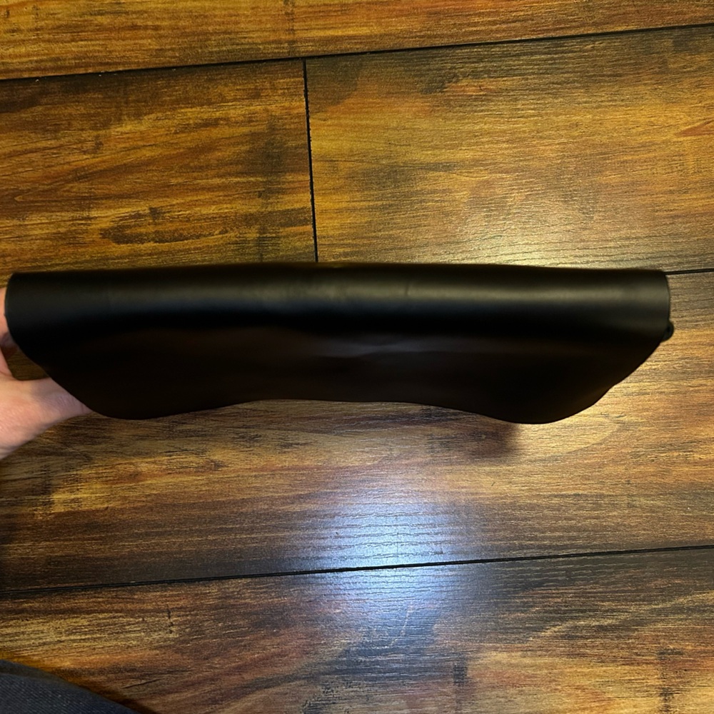 In Blue Black Leather Handmade Crossbody Bag - Picture 10 of 10